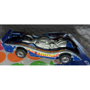 Hot Wheels Flyin Colors Jet Threat